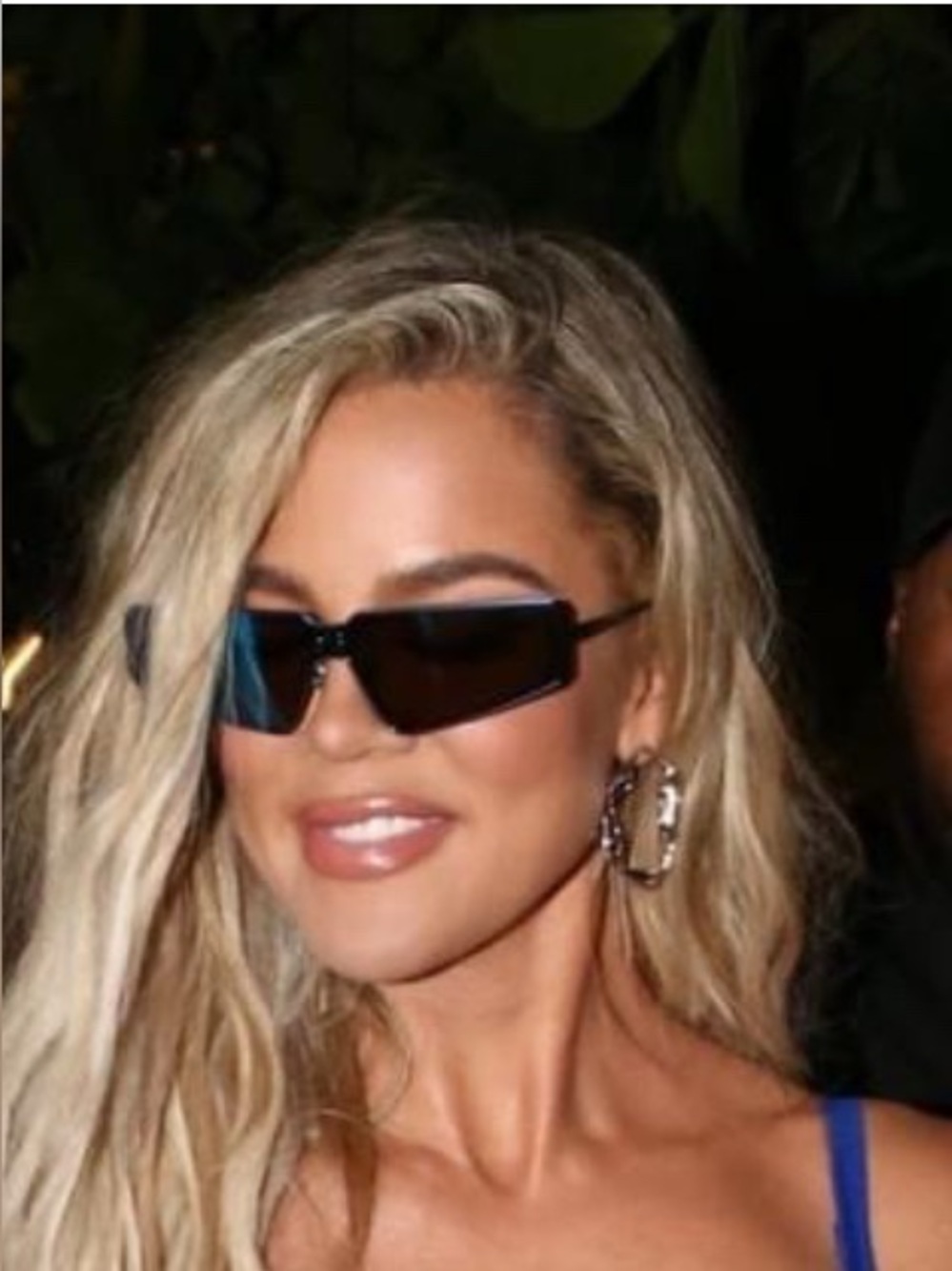 🌺 FOR TRADE WITH CLAIRE Balenciaga Women's Blue Shield Sunglasses with BB Logo - Picture 13 of 13